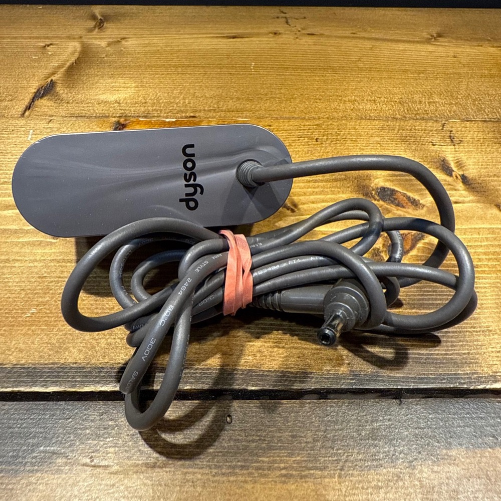 Dyson OEM Battery Charger 217160-02 30.45V Cordless Vacuum Power Adapter